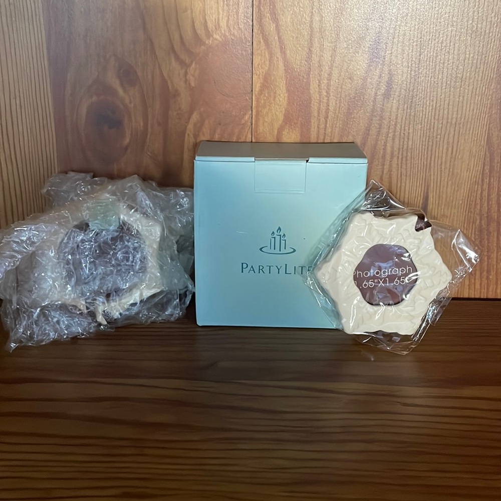 Partylite Christmas tree photo frame ornaments - 3 per box